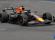 开云体育入口-包含威廉姆斯险胜哈斯车队，维斯塔潘统治全场的词条