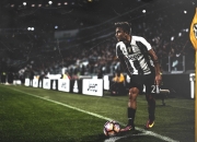 开云APP-破茧成蝶，劳塔罗压力下的完美爆发，切尔西风暴如何冲垮AC米兰防线