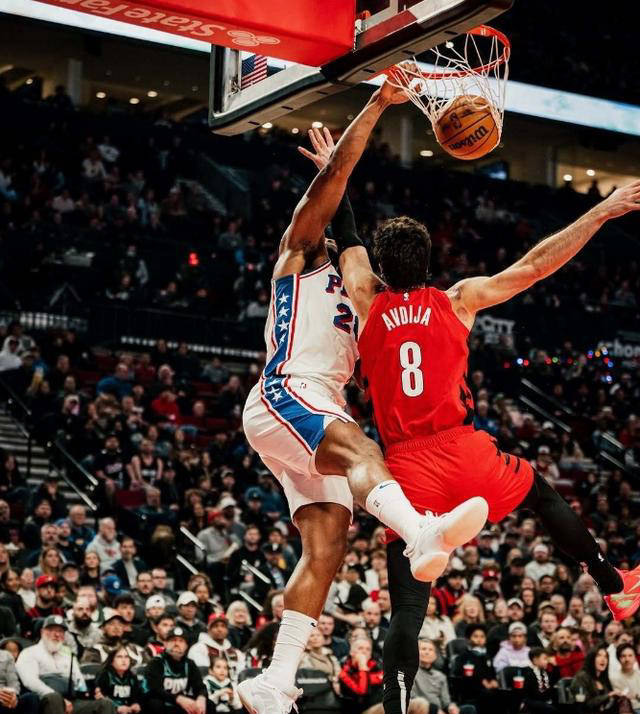 关于爵士强势76人，艾顿一己之力扛起全队的信息