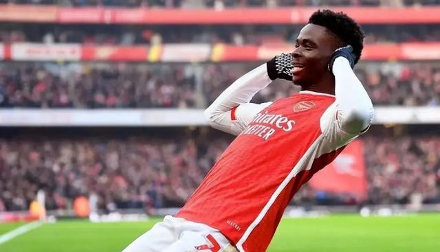 阿森纳客场惨遭曼联逆转，球队出现危机的简单介绍