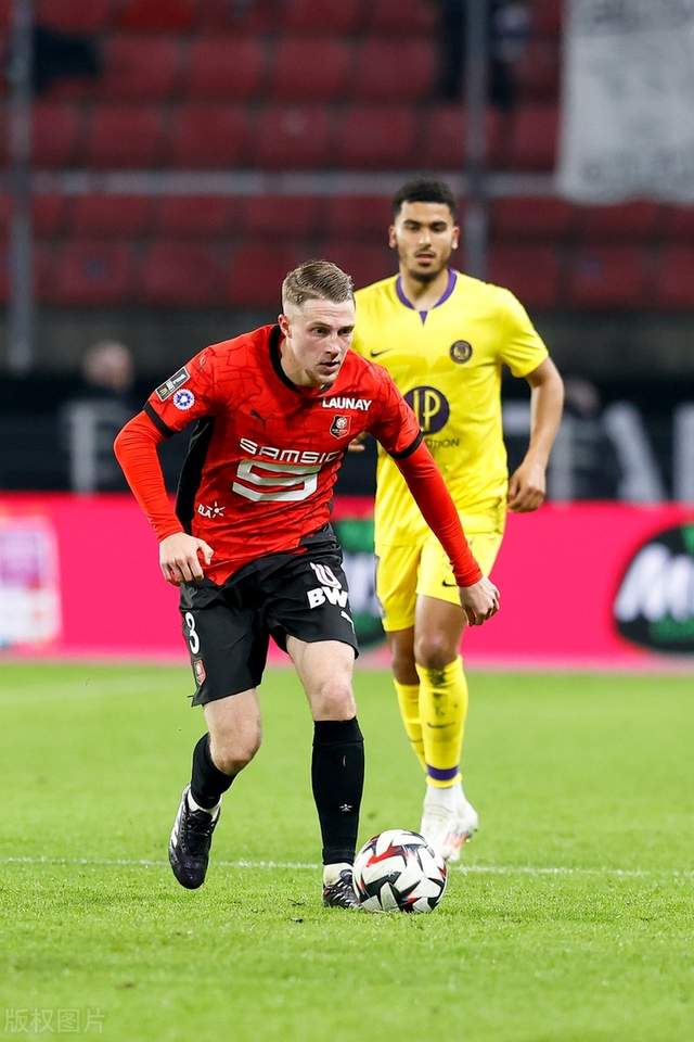 包含图卢兹客场落败，阵容需调整，力争取分的词条