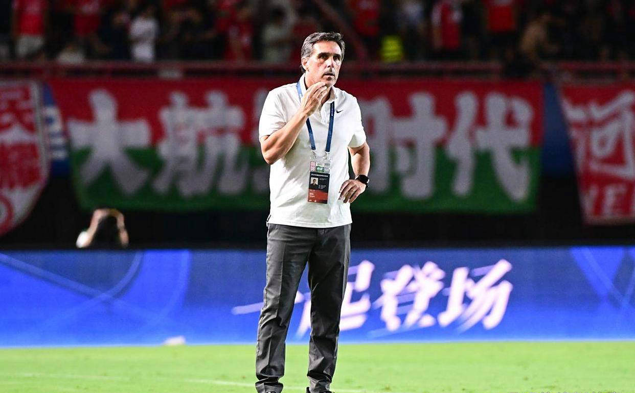 包含各支球队在实力和战术上的调整愈发精准,实力逐渐提升的词条 包含各支球队在实力和战术上的调整愈发精准,实力逐渐提升的词条