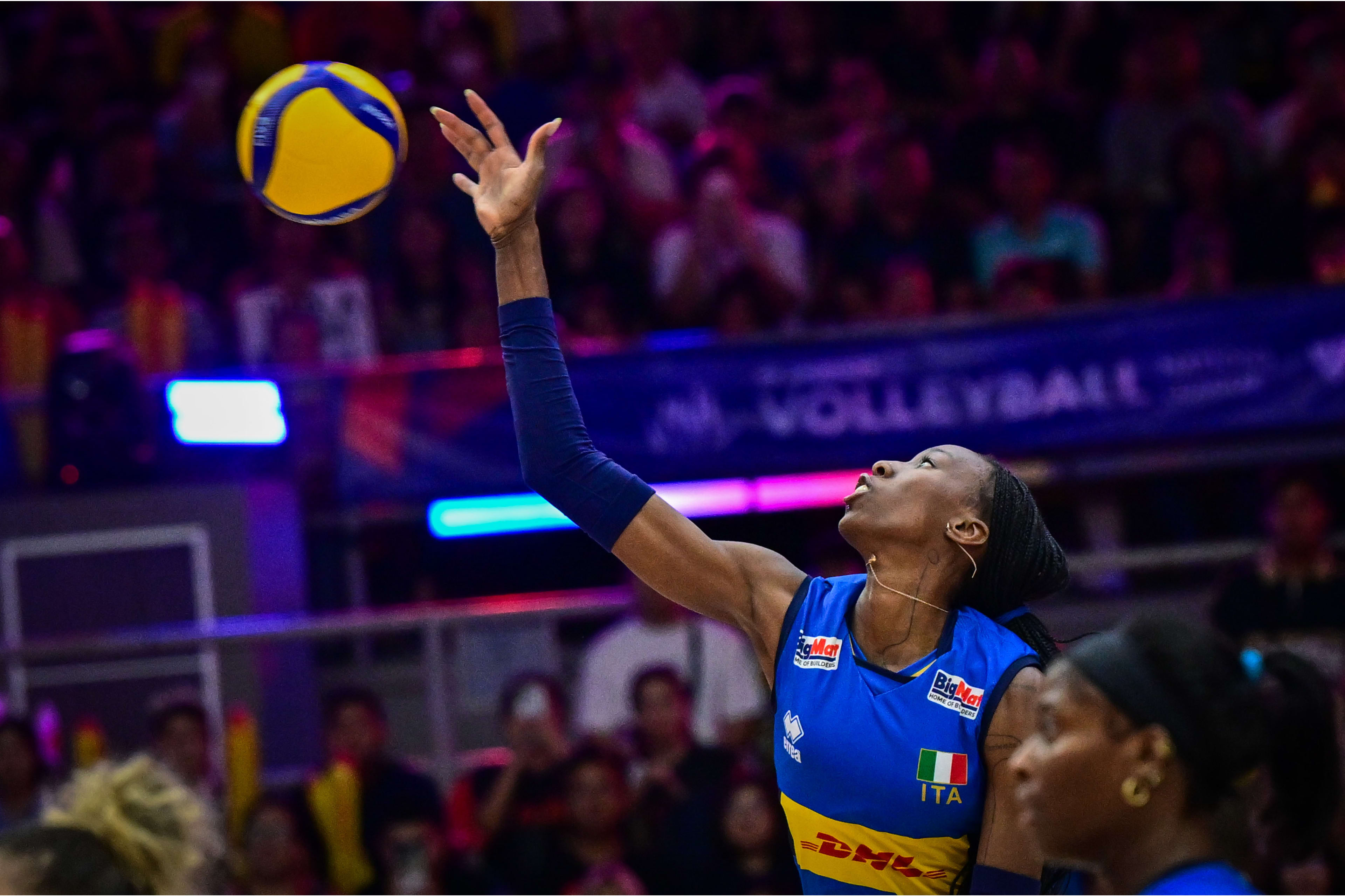 意大利选手逆袭打破纪录夺冠