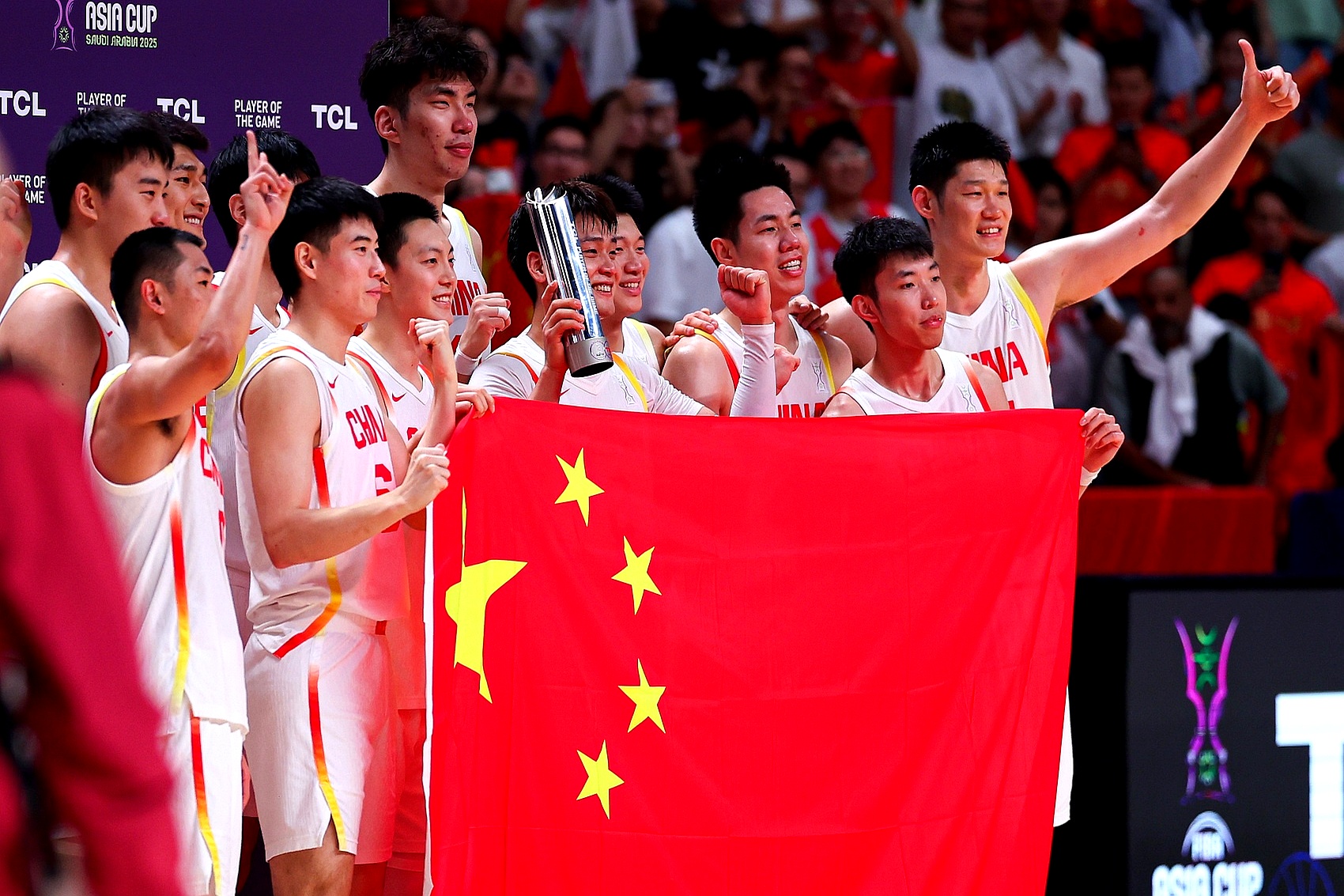 包含山西男篮客场告捷，团结一致士气大振迎新挑战的词条