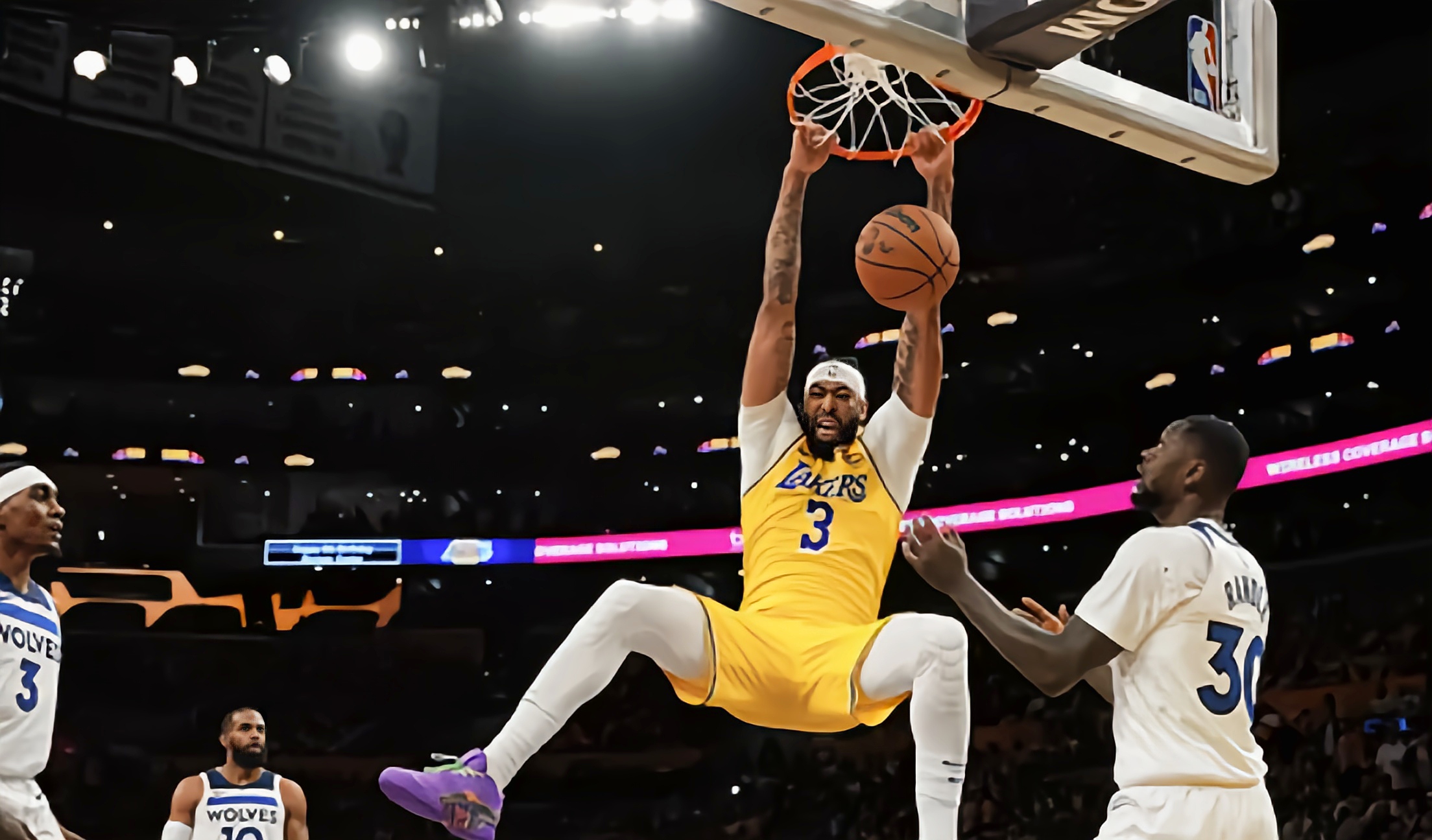 湖人绝地反击魔术，恩比德爆发神勇