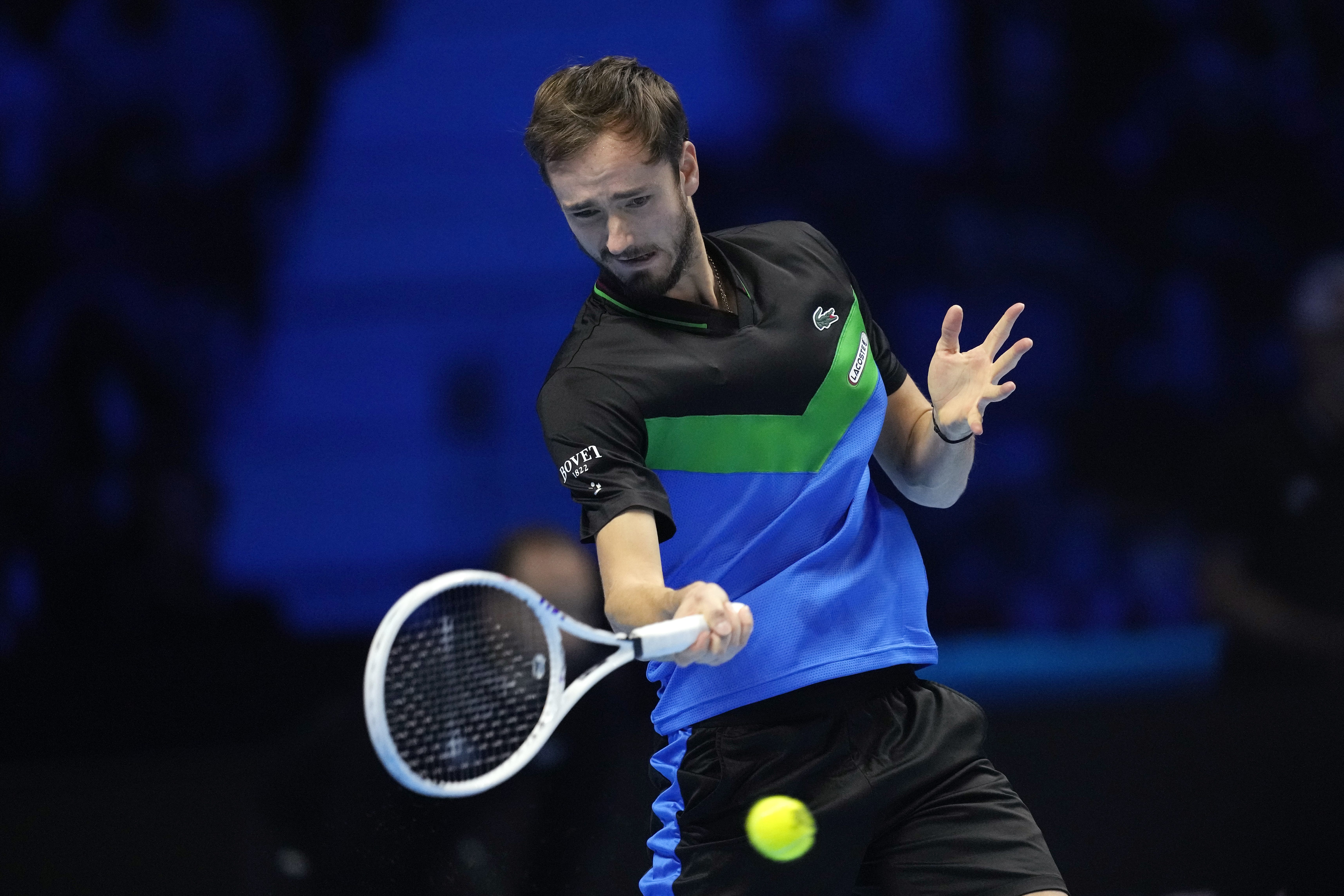 温网翻盘ATP总决赛,梅德韦杰夫扛起全队 温网翻盘ATP总决赛,梅德韦杰夫扛起全队