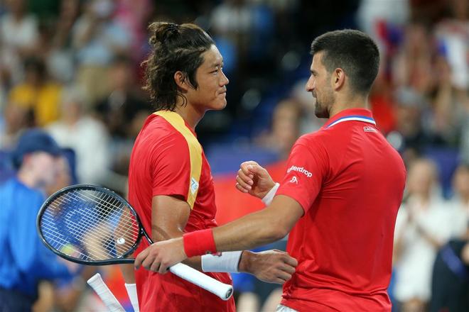 包含丹麦碾压塞维利亚，奥亚尔萨瓦尔状态火热的词条