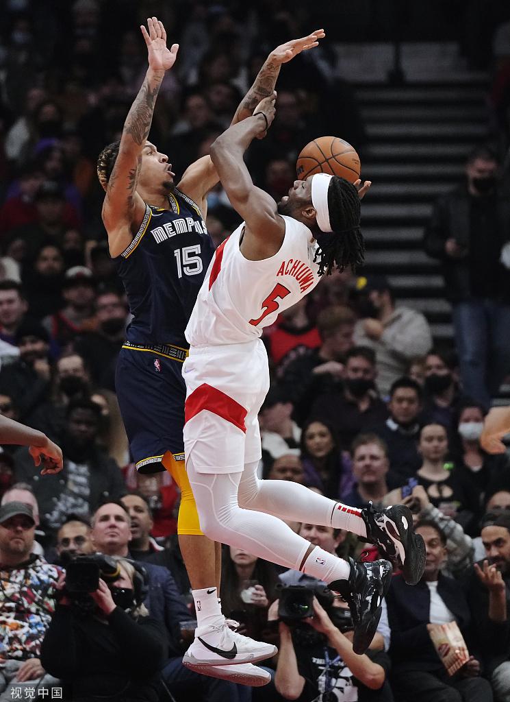 灰熊碾压太阳，范弗利特惊艳四座的简单介绍