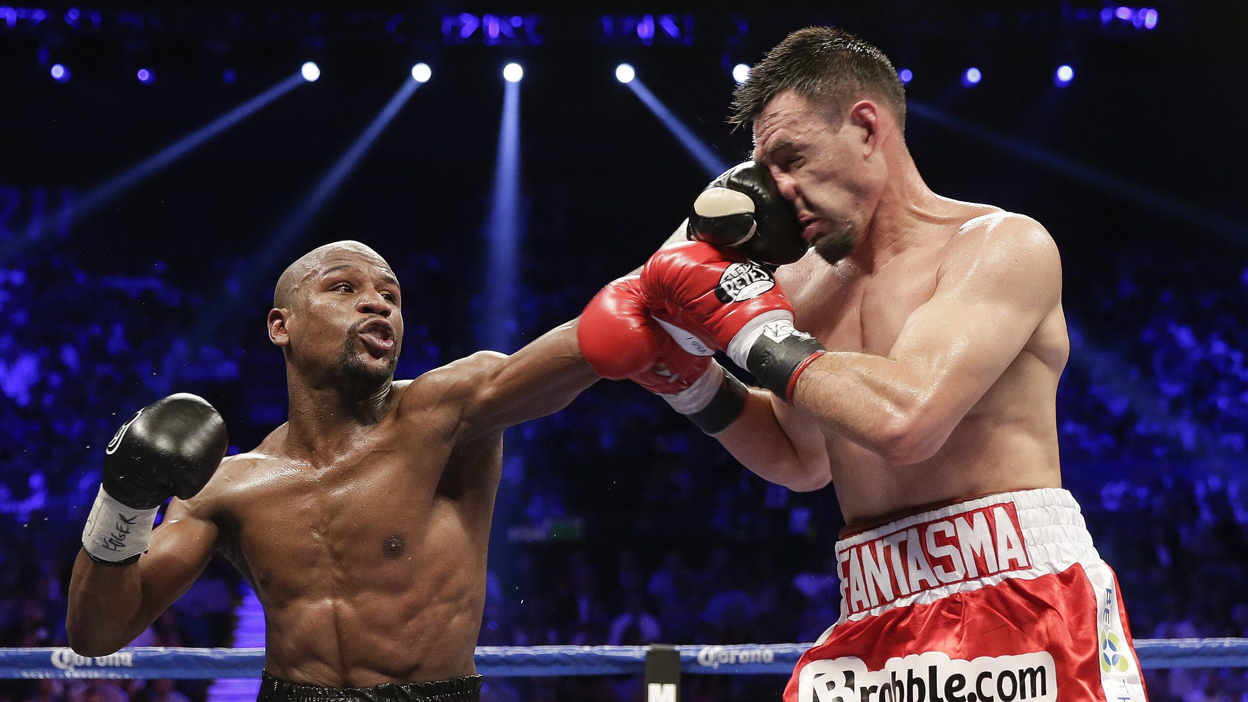 卡马文加中场爆发，苏格兰战术击溃乌拉圭—一场定义现代足球的胜利